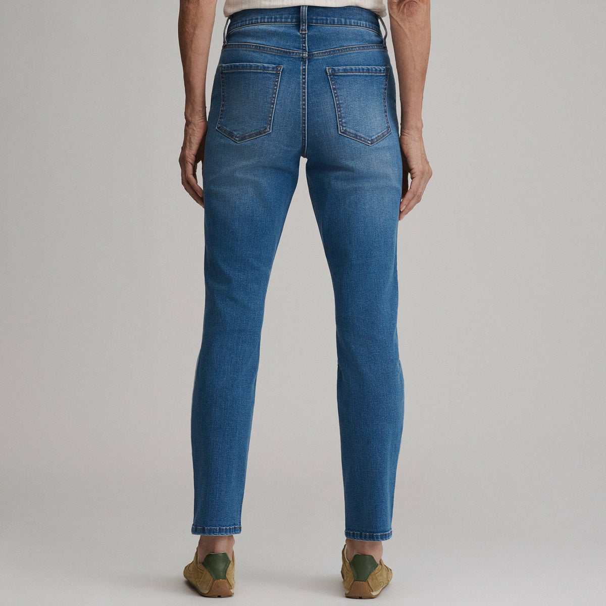Women's Venture Stretch Straight Jean | Eddie Bauer