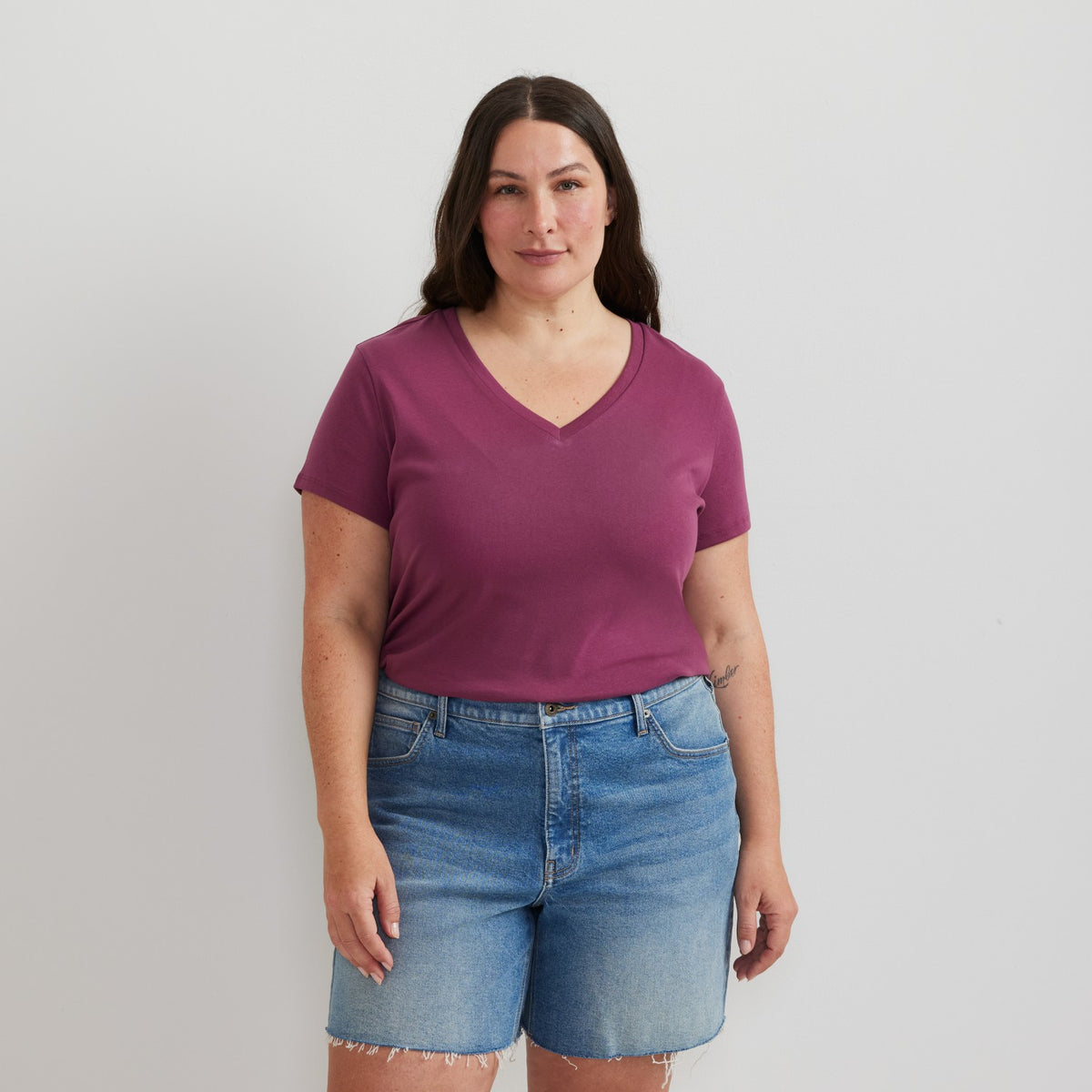 Women's Everyday SS V-Neck Tee | Eddie Bauer