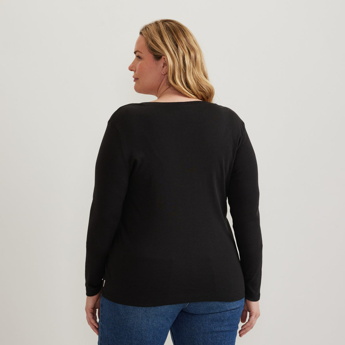 Women's Everyday LS V-Neck Tee | Eddie Bauer