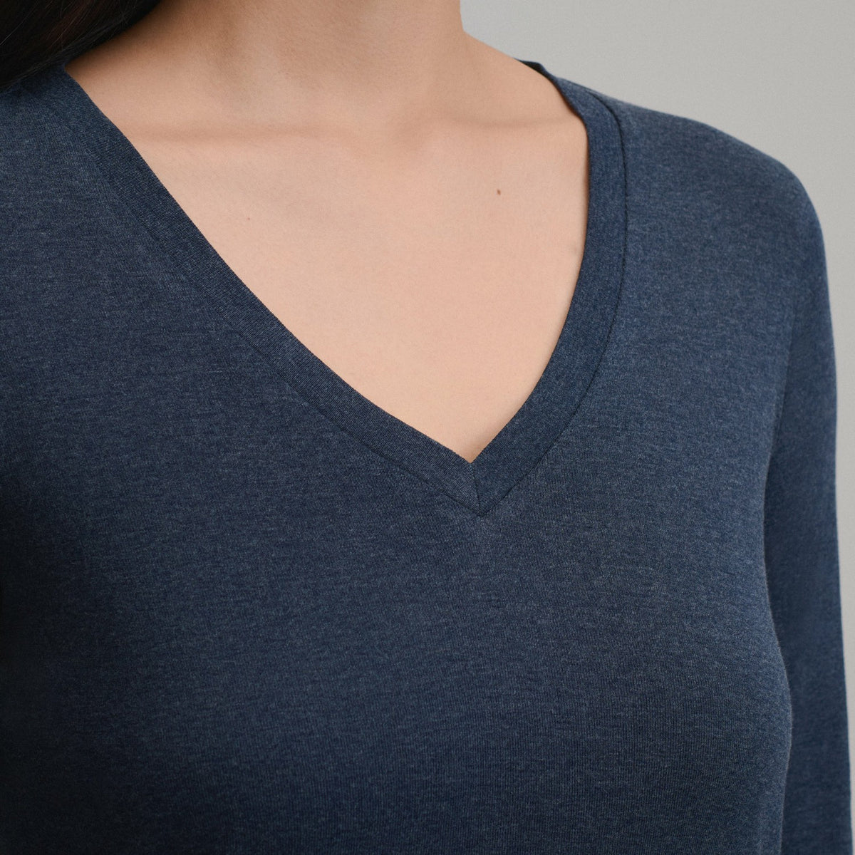 Women's Everyday LS V-Neck Tee | Eddie Bauer