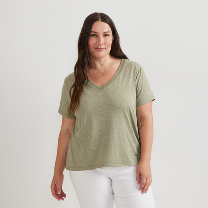 Women's Surreal Travel Vnk Tee | Eddie Bauer