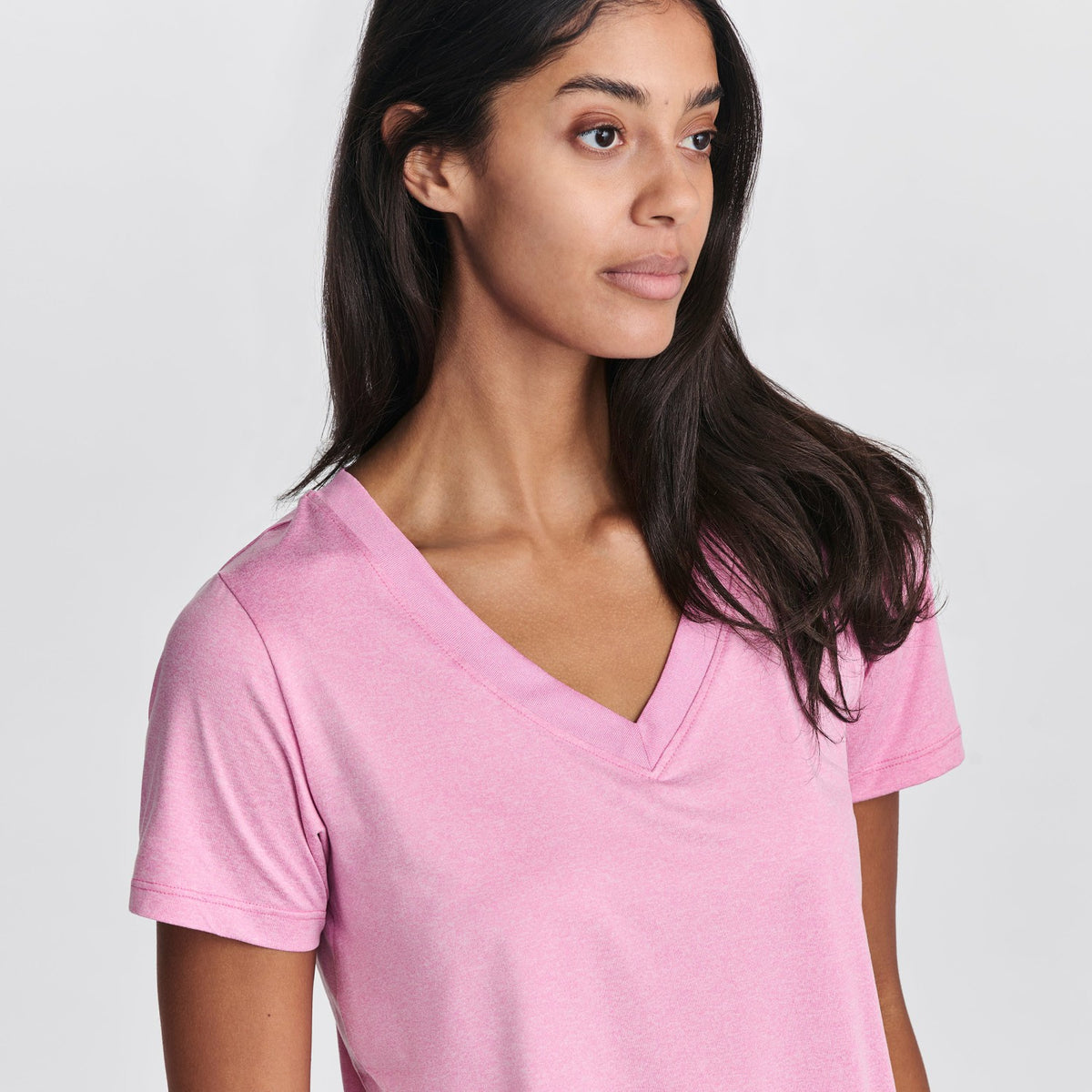 Women's Surreal Travel Vnk Tee | Eddie Bauer