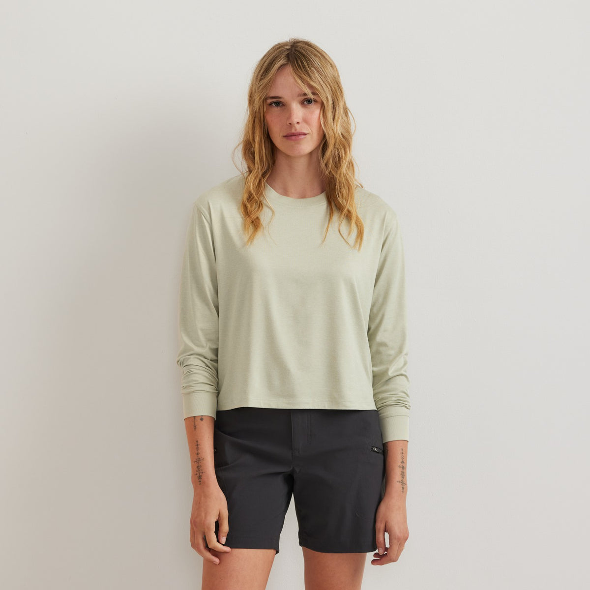 Women's Surreal Travel LS Tee | Eddie Bauer