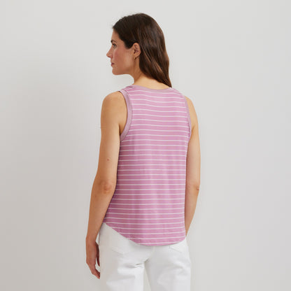 Women's Surreal Travel Vnk Tank | Eddie Bauer