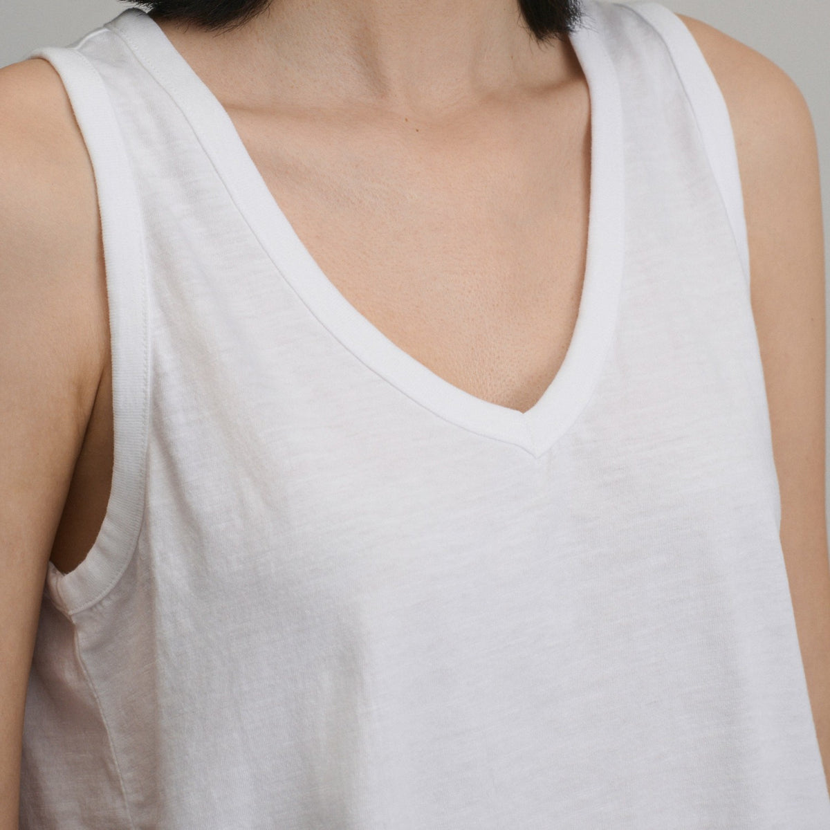 Women's Sunwashed Cotton V-Neck Tank | Eddie Bauer