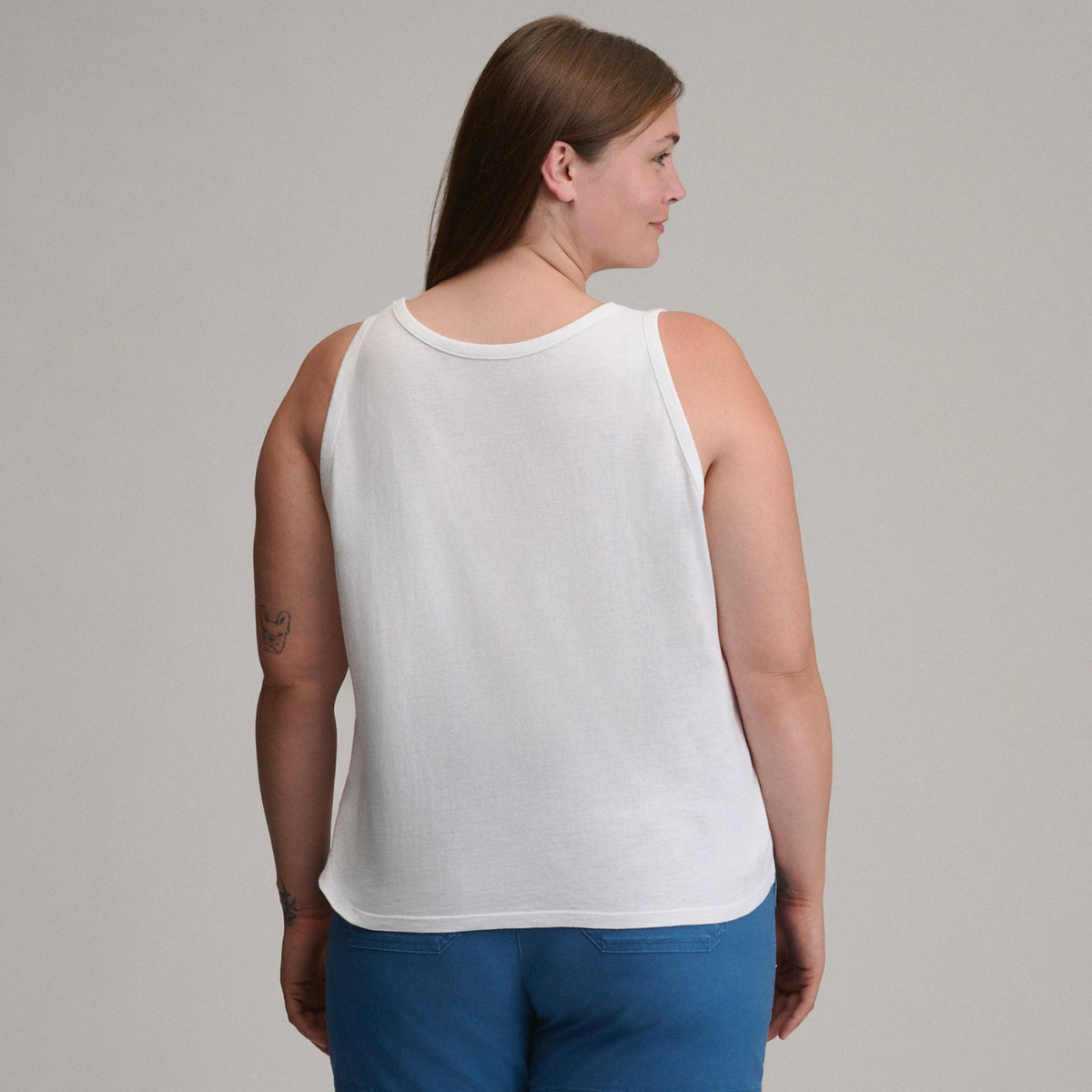 Women's Sunwashed Cotton V-Neck Tank | Eddie Bauer