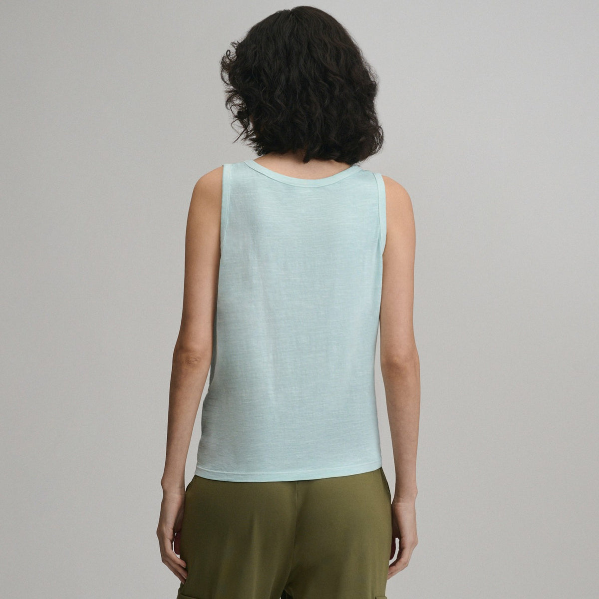 Women's Sunwashed Cotton V-Neck Tank | Eddie Bauer