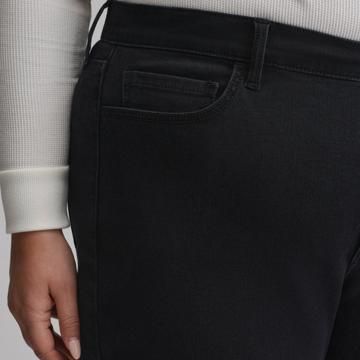 Women's Venture Stretch Straight Jean | Eddie Bauer