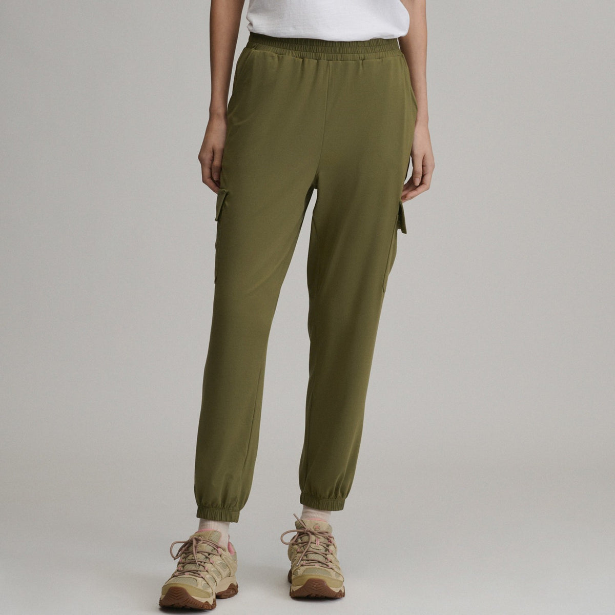 Women's Sightseer Knit Cargo Pant | Eddie Bauer