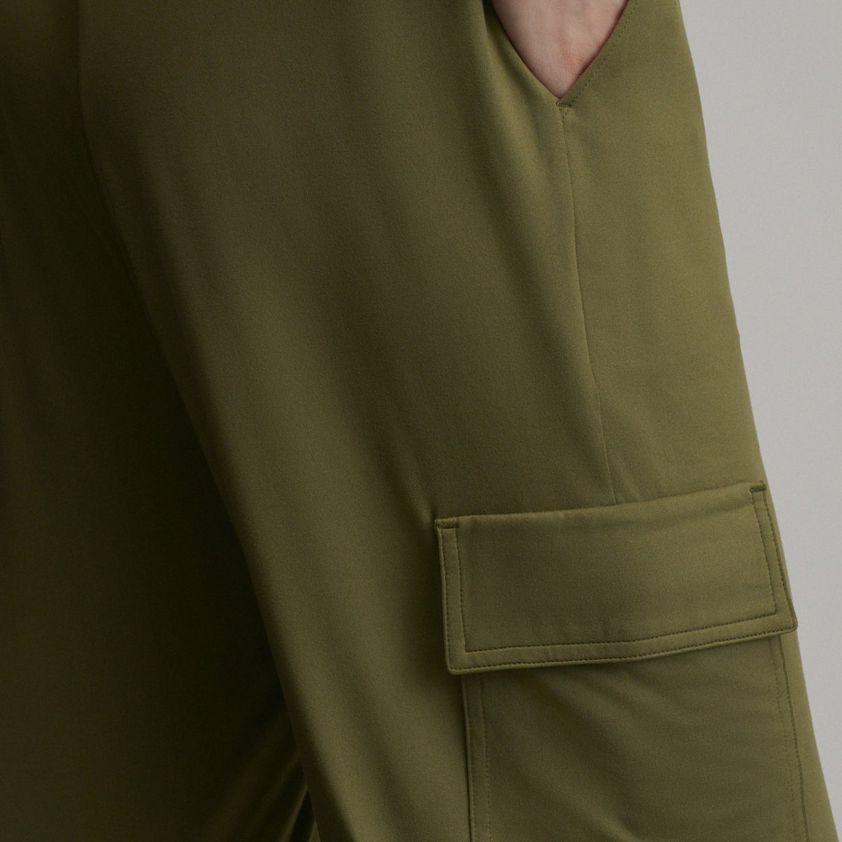Women's Sightseer Knit Cargo Pant | Eddie Bauer