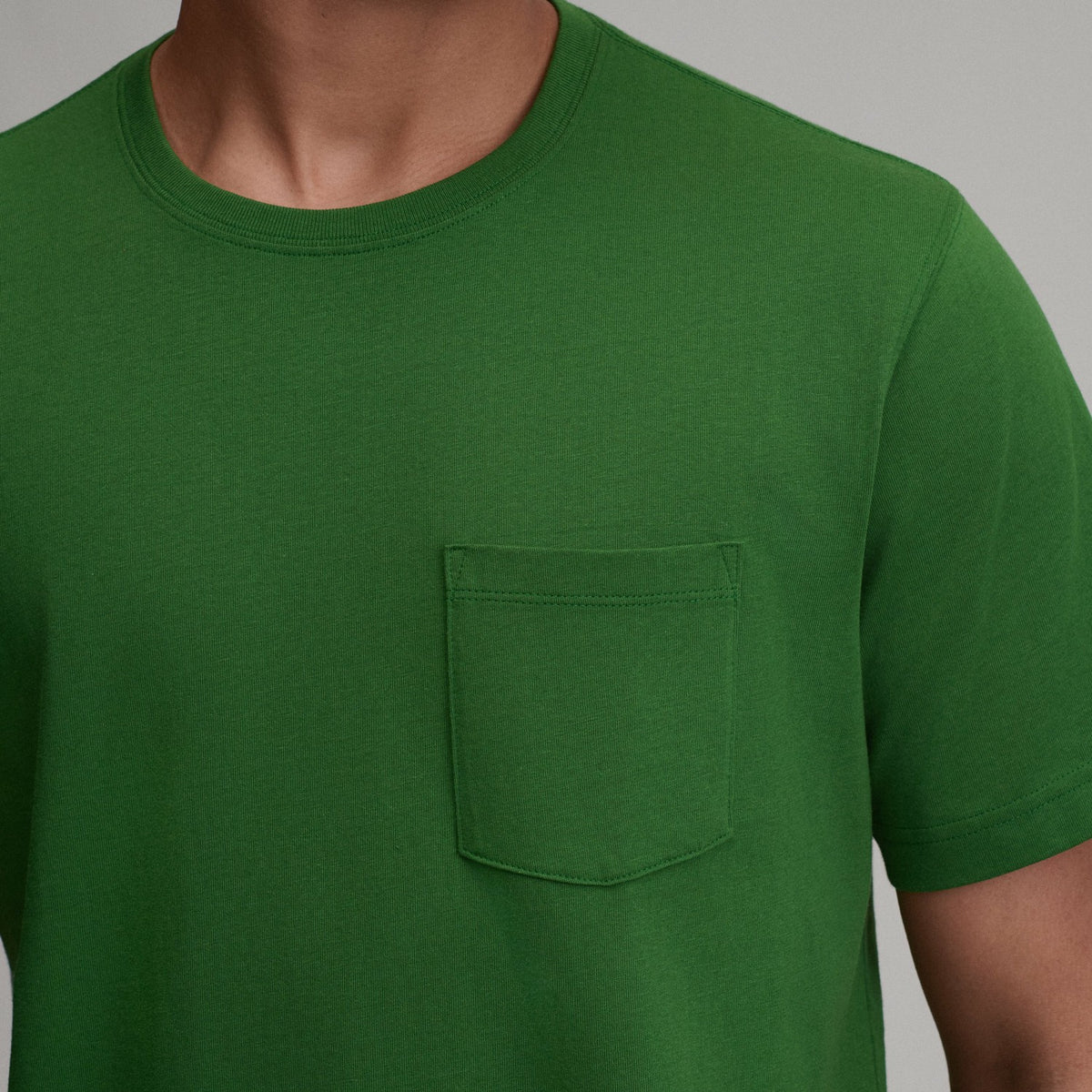 Men's SS Lw Cotton Pocket Tee | Eddie Bauer