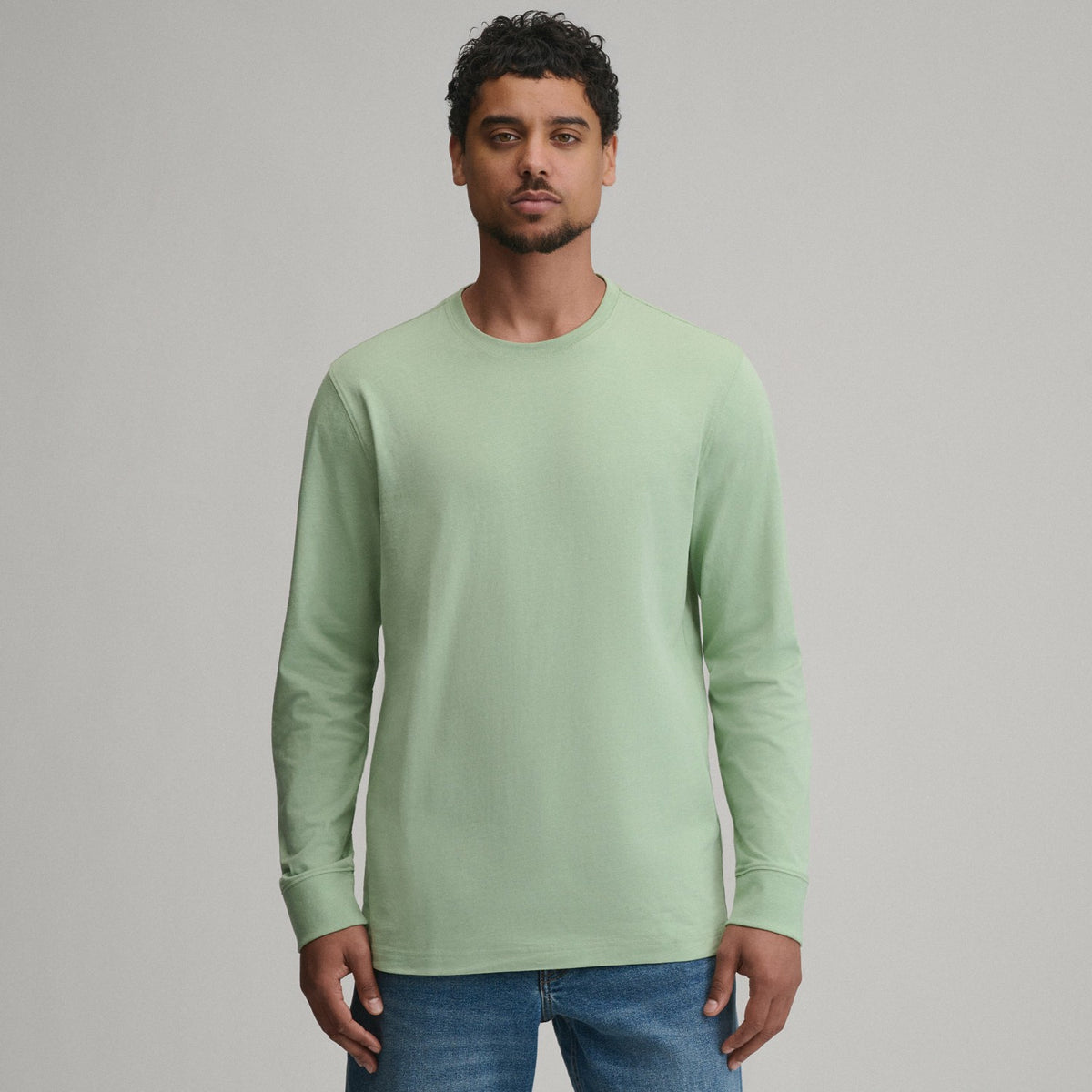 Men's LS Lw Cotton Classic Tee | Eddie Bauer