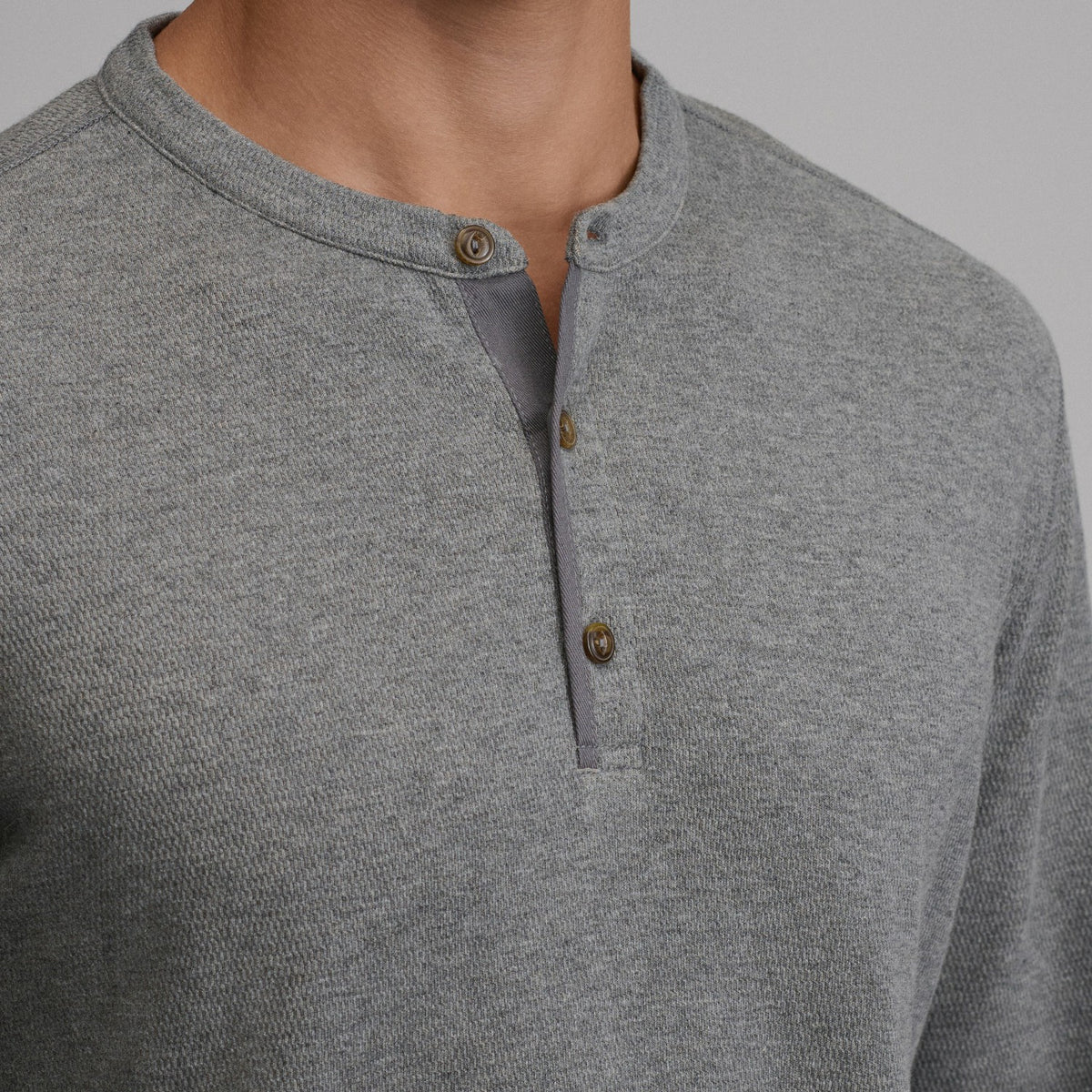 Men's Birds Eye Long-Sleeve Thermal Henley | Eddie Bauer