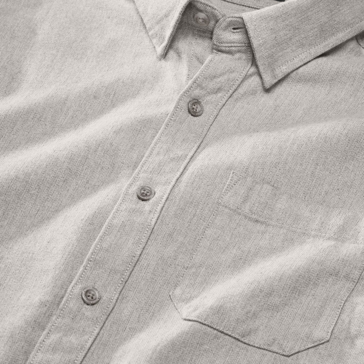 Men's LS Classic 1 Pocket Eddies Favoritef | Eddie Bauer