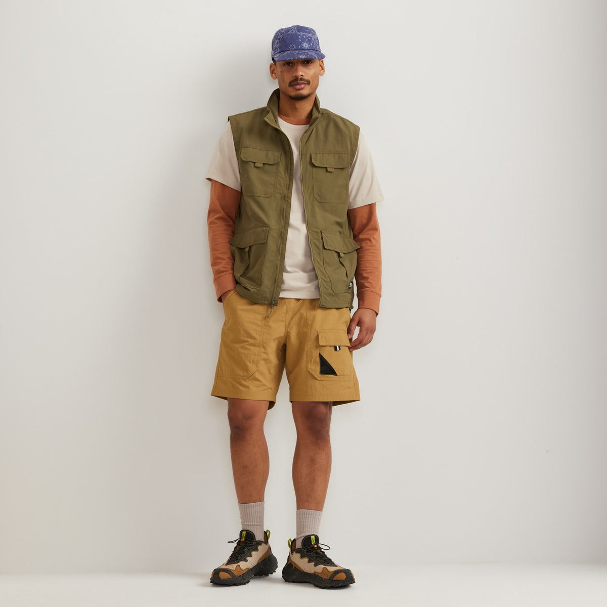 Men's Vest Adventurer Hiking | Eddie Bauer