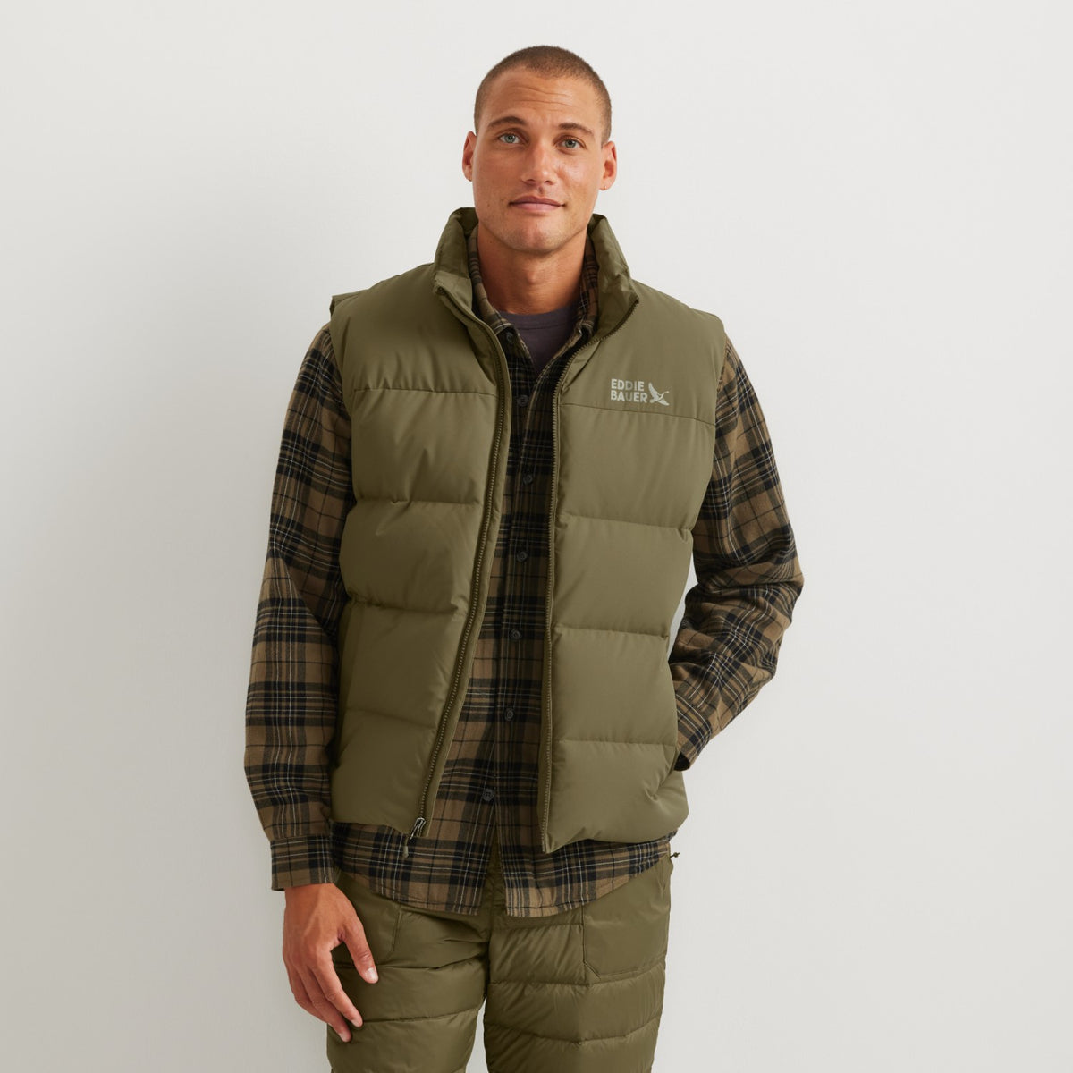 Men's Essential Down Vest | Eddie Bauer