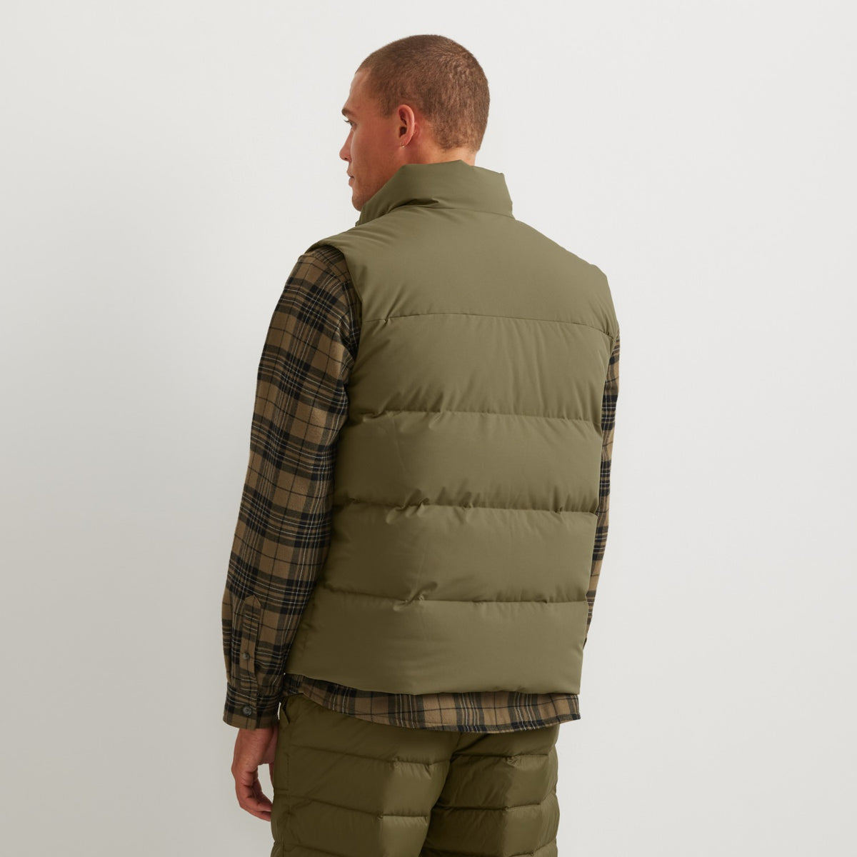 Men's Essential Down Vest | Eddie Bauer