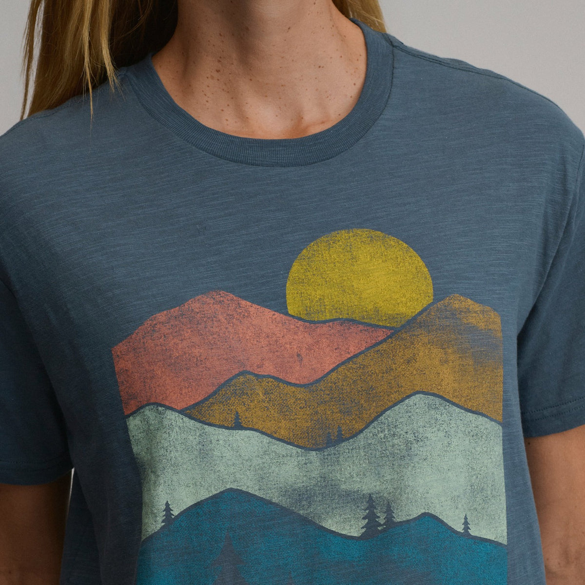 Women's Short-Sleeve Relaxed Boyfriend Graphic T-Shirt - Landscape | Eddie Bauer