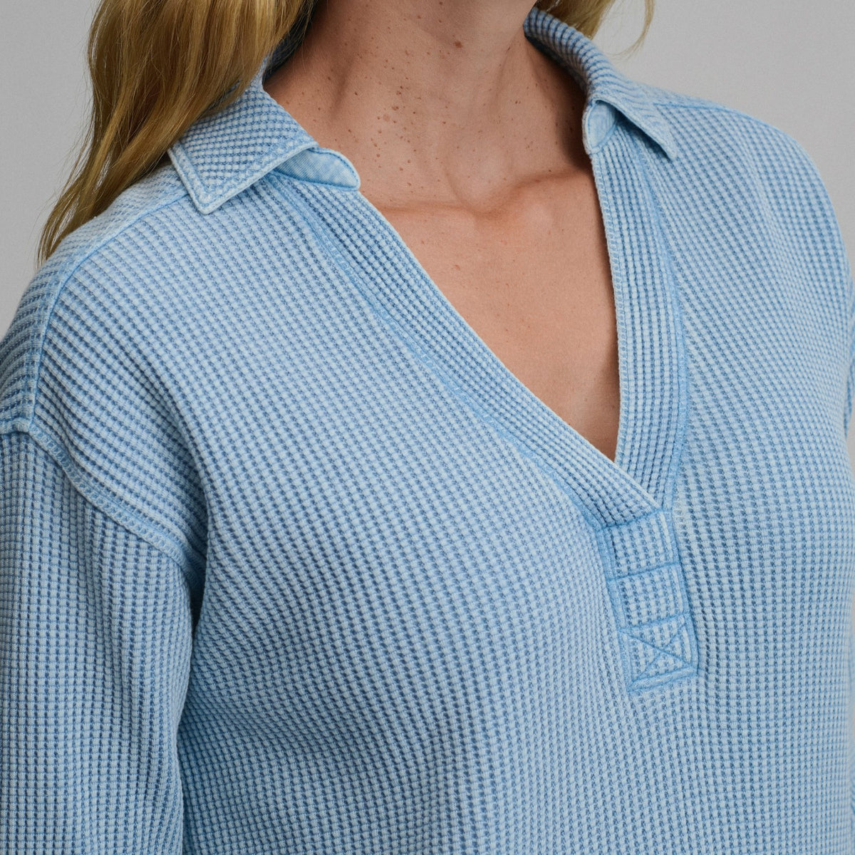 Women's Lounge V-Neck Thermal Crew | Eddie Bauer