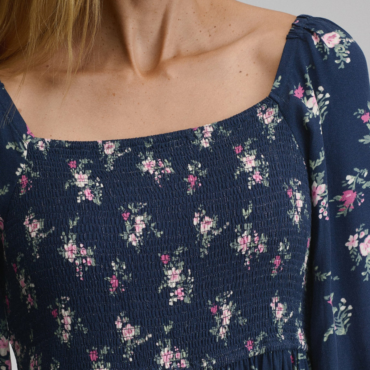 Women's Printed 3/4 Sleeve Smocked Bodice Dress | Eddie Bauer