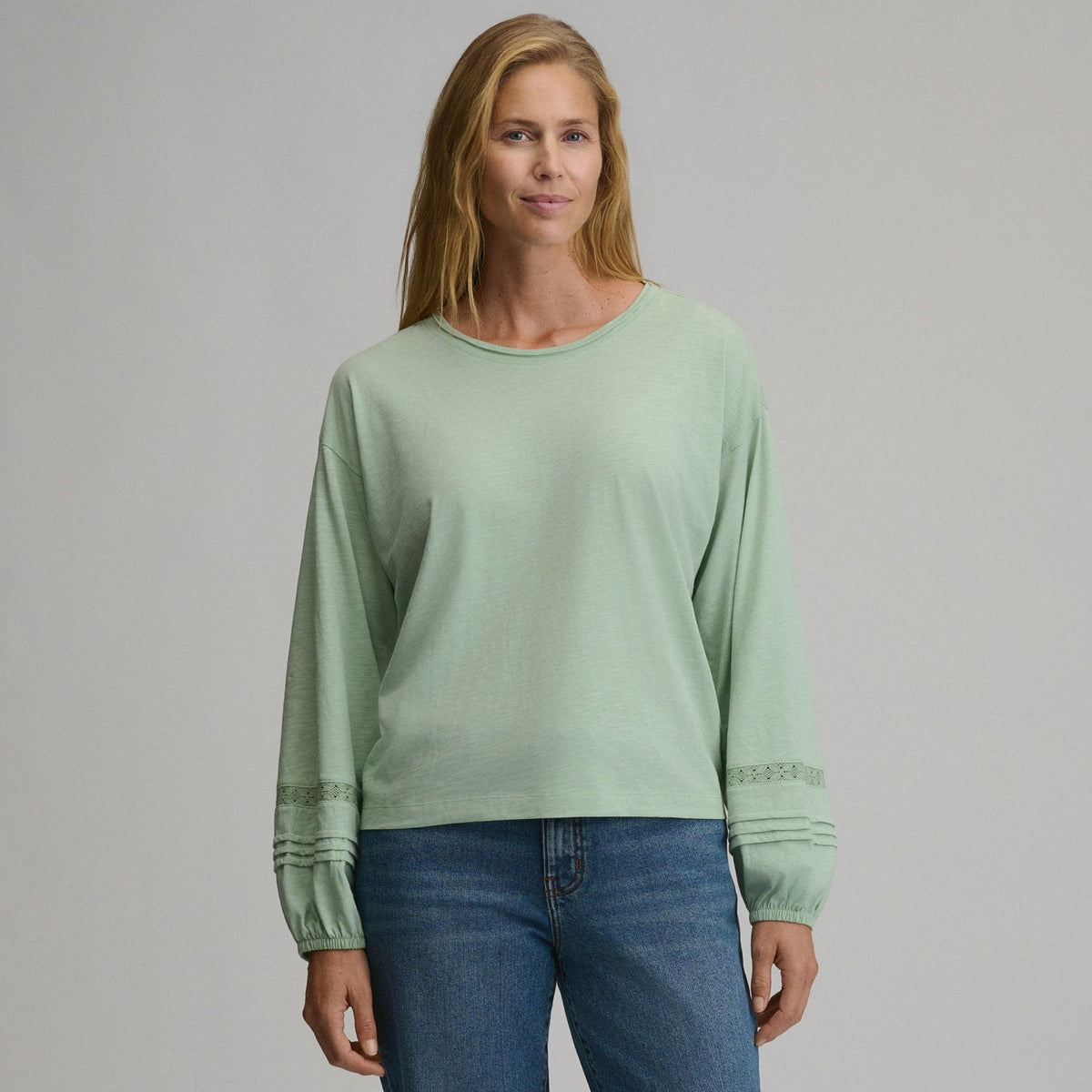 Women's Long-Sleeve Soft Relaxed Top | Eddie Bauer