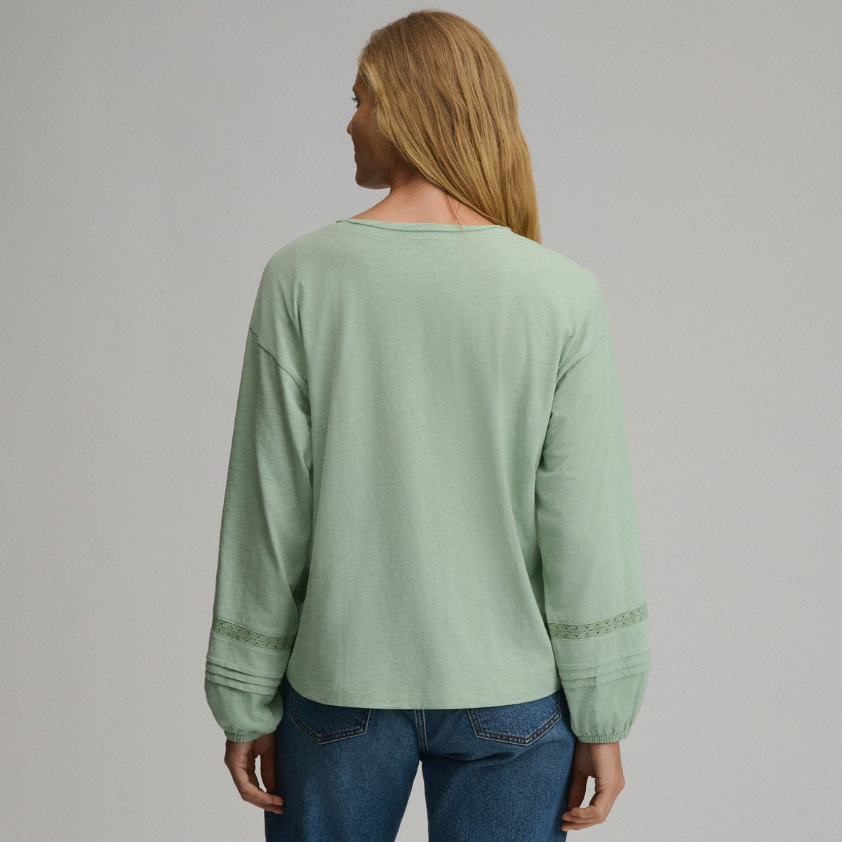 Women's Long-Sleeve Soft Relaxed Top | Eddie Bauer