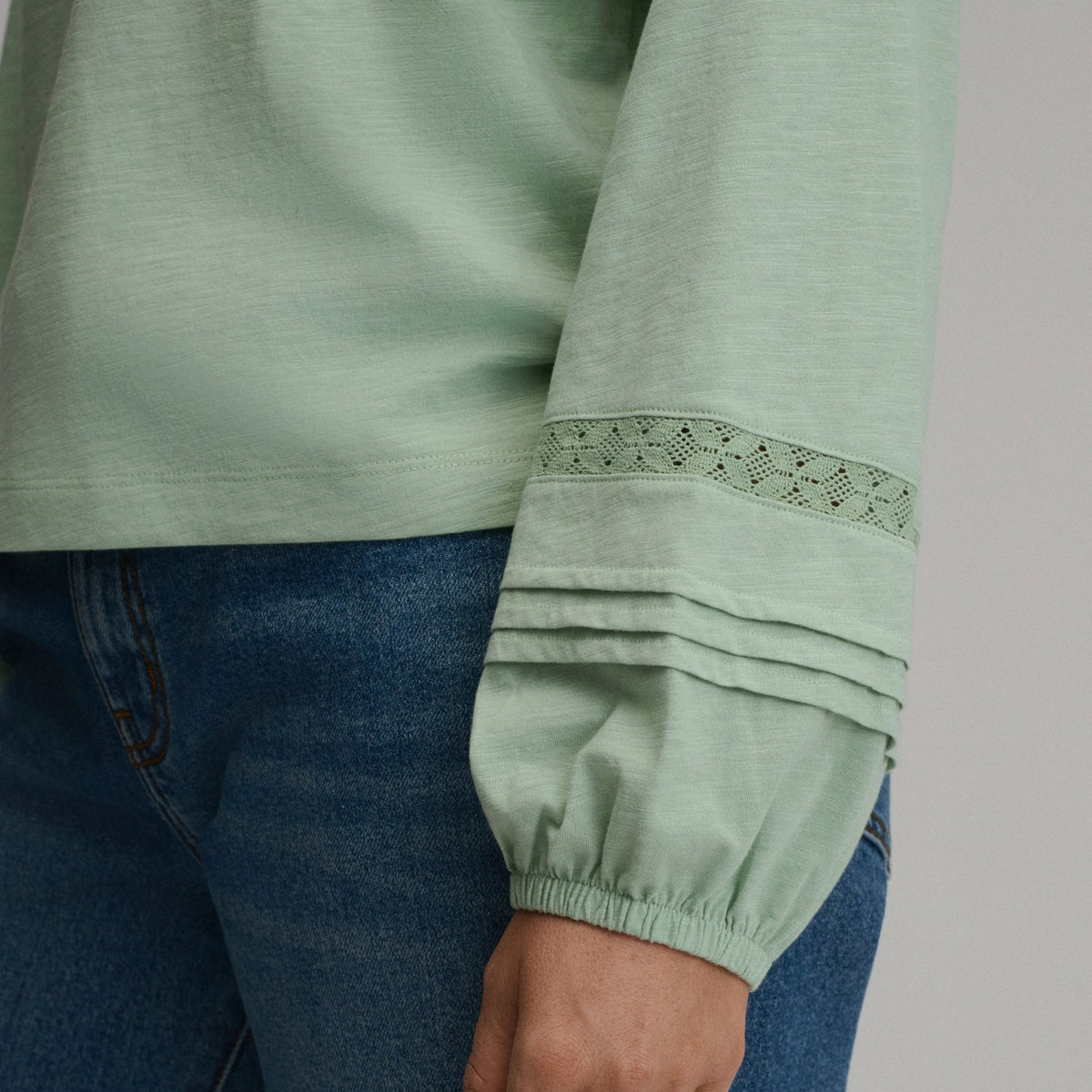 Women's Long-Sleeve Soft Relaxed Top | Eddie Bauer