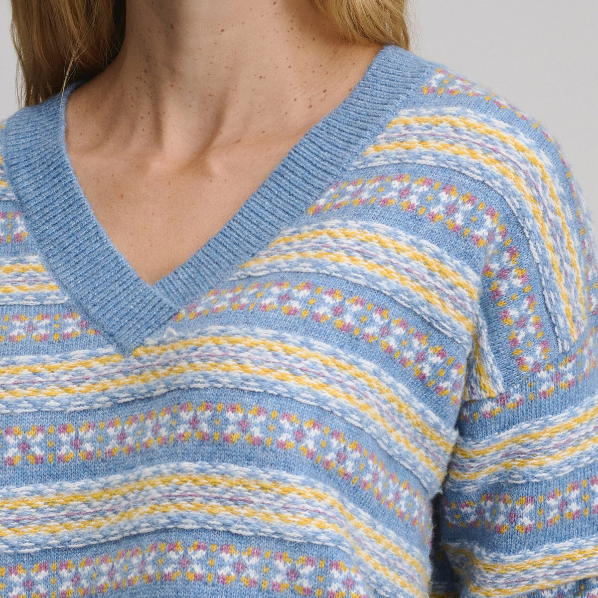 Women's Signature V-Neck Sweater - Pattern | Eddie Bauer