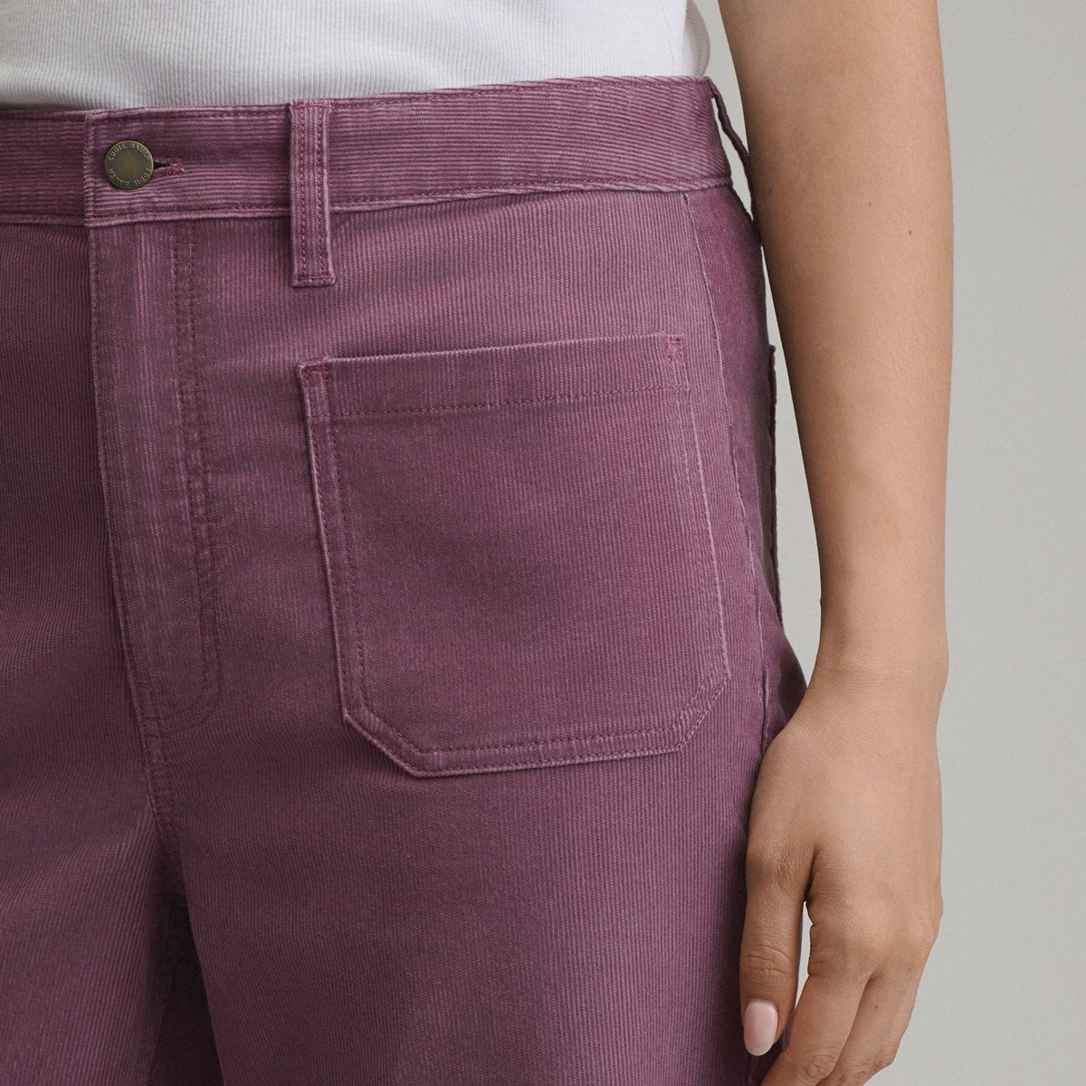 Women's True Icon Stretch Corduroy Pants | Eddie Bauer