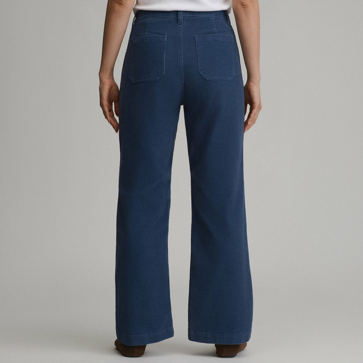 Women's True Icon Stretch Corduroy Pants | Eddie Bauer
