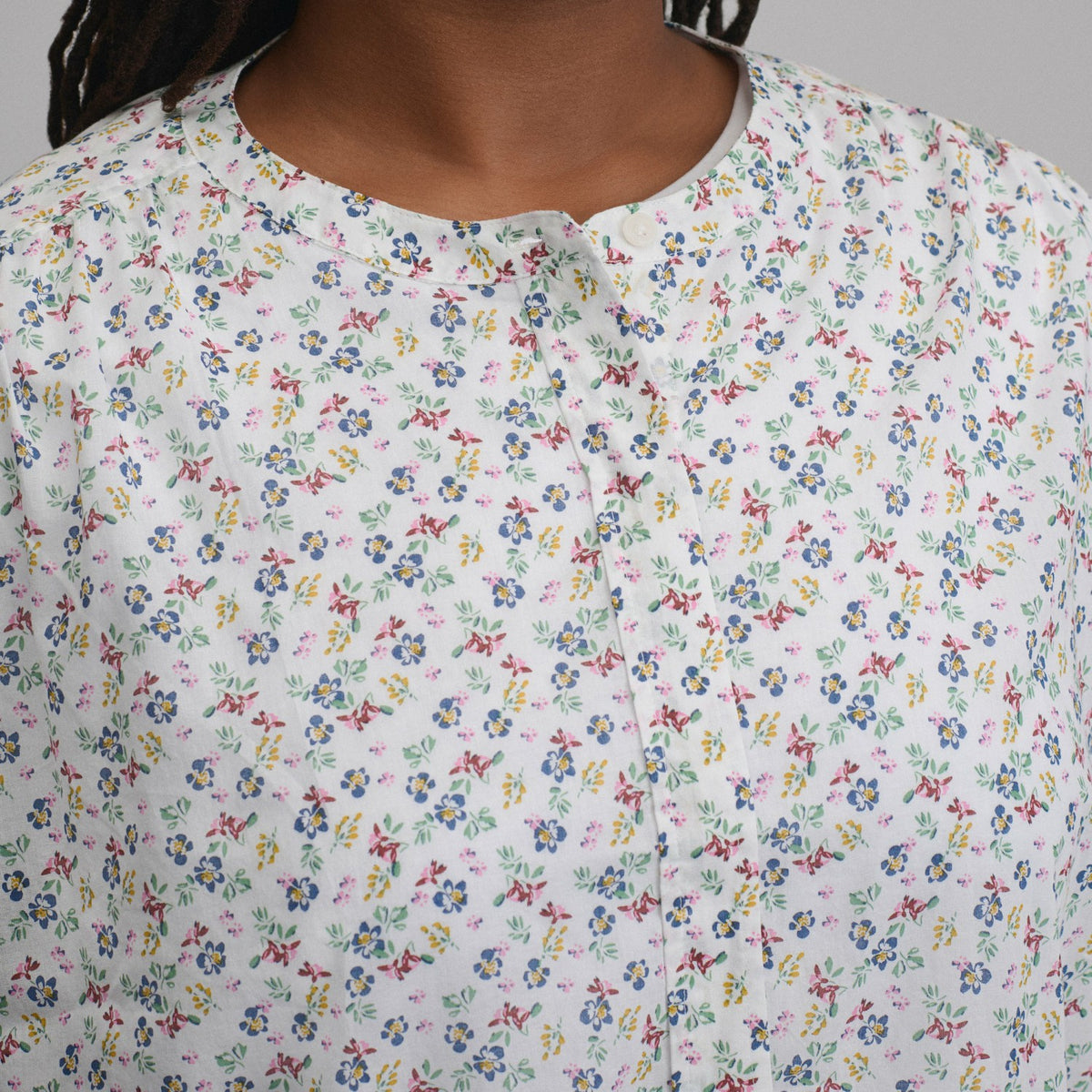 Women's Long-Sleeve Collarless Button-Down Shirt | Eddie Bauer