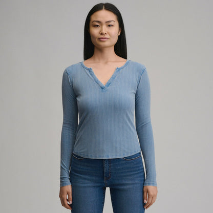 Women's Long-Sleeve Rib Y-Neck Henley | Eddie Bauer